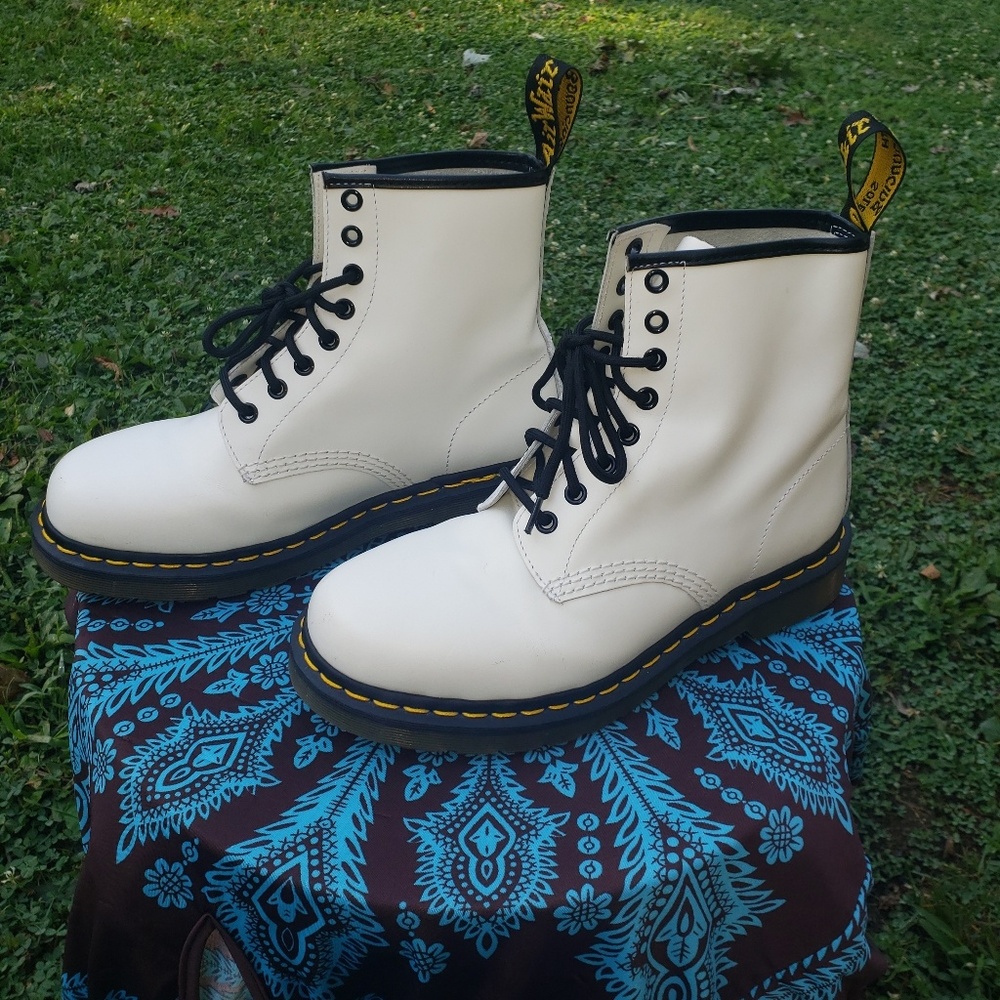 Flat White Leather Dr. Martens 1460 Women's size 8